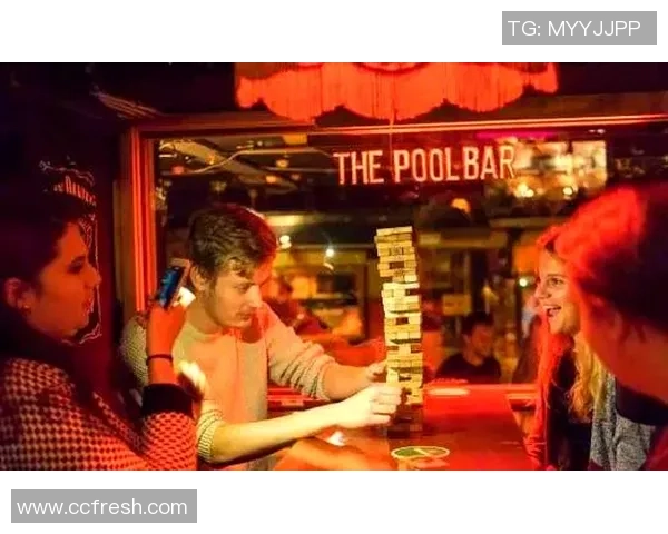 在足球桌酒吧畅享激情与欢乐的完美夜晚